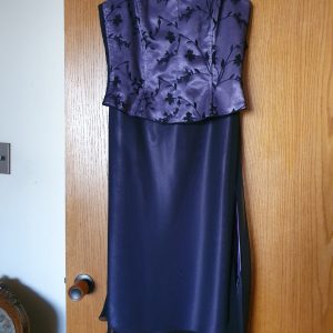 VF 38: Dos piezas morado tull  negro talla 38