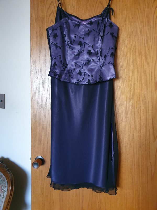 VF 38: Dos piezas morado tull  negro talla 38